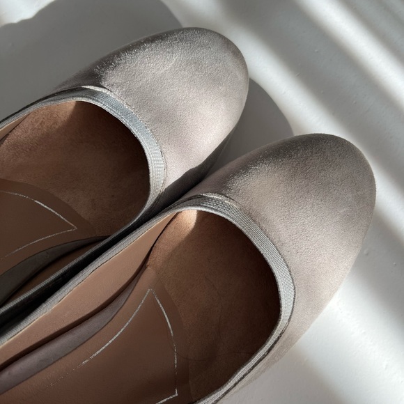 VIONIC | 9 | Suede | Natalie - Picture 8 of 13